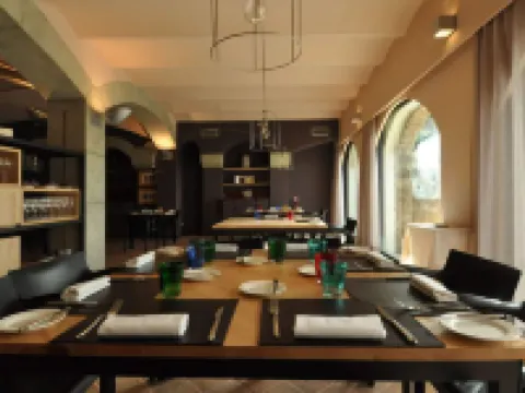 กาสเตลโลดิมอนเตโรเน