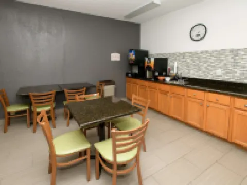 HomeTown Inn-Ringgold Hotels in Ringgold