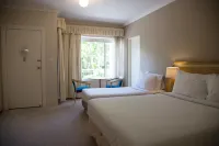Oxley Motel Hotels in Robertson