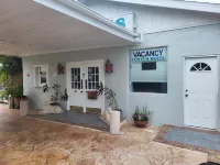 Conty's Motel Hotel a Marco Island