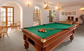 Hotel Concertino Zlatá Husa