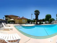 Quality Inn & Suites Gilroy Hotels in Gilroy