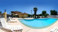 Quality Inn & Suites Gilroy Hotels in Gilroy