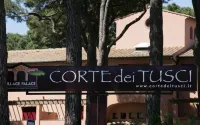 Corte dei Tusci - Village Palace Hotel in zona Rocca Pisana