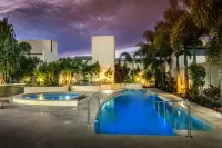 Monaco Apartments Caloundra - Airport Shuttle