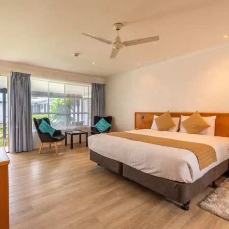 Paradise Hotel & Resort Hotels in Burnt Pine