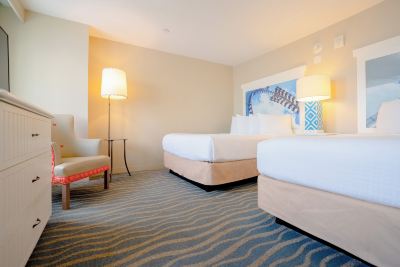 Classic Double Room, 2 Queen Beds Cedar Point Hotel Breakers Photo