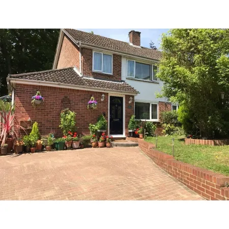 31 Queens Road