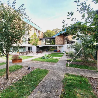 CIS de Champagne - Ethic Etapes Hotels near NEOMA Business School Reims - Campus 1