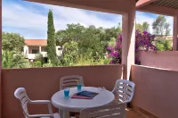 Hôtel et Résidence Benista - Homestays