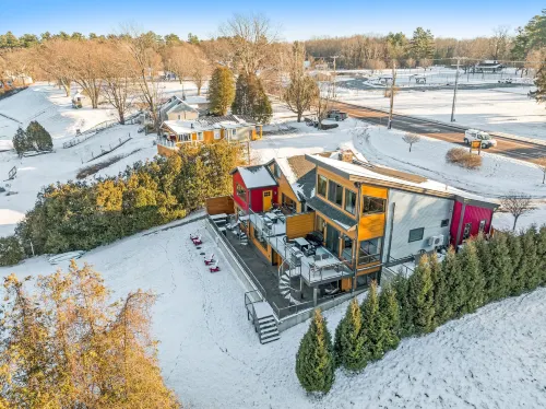 Lakeshore Vermont Hotels in Colchester