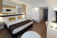 Sercotel Alfonso XIII Hotels near Cruz de San Julián