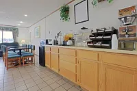 Americas Best Value Inn Sullivan - servizio colazione