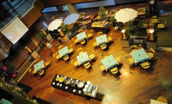 Friday Hotel