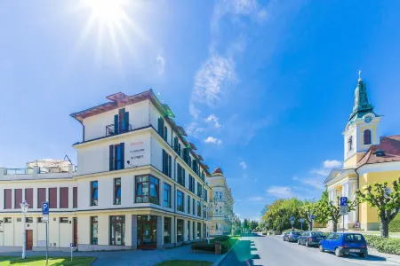 Revelton Frantiskovy Lazne Отели в г. Франтишкови-Лазне