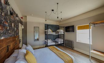 The White Horse Hotel