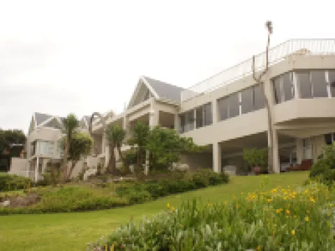 The Pink Lodge on the Beach Hotels in George