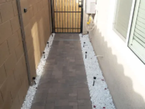 Cozy 1-Bedroom Getaway with 2 Comfy Beds – Perfect for Relaxation! Hotels in Avondale