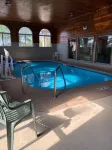 Super 8 by Wyndham Chicago O'Hare Airport - Pools