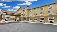 Estherville Hotel & Suites