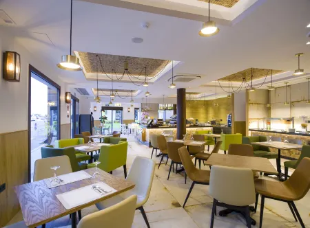 Hostal Marí Отели в г. Сан-Антонио-Абад