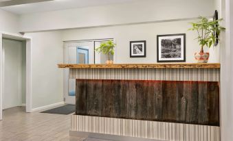 River Inn Gatlinburg River Inn (Gatlinburg) - 2026 Prices, Reviews & Deals | Trip.com