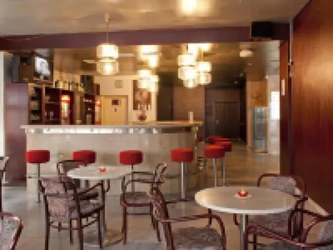 莫庫爾酒店 - 捷克賈布朗尼城 尼斯河畔亞布洛內茨酒店