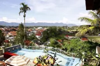 Campago Resort Hotel Hoteles en Bukittinggi
