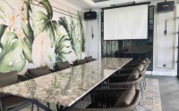 Grand Eska Hotel & Suites Batam