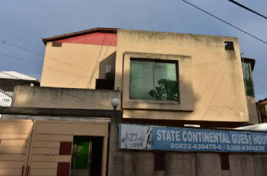 State Continental Guest House Hotel a 