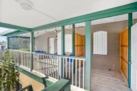 Free Parking Big Patio Next to Restaurants Bars