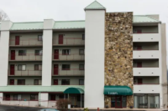 Laurel Inn Hotels in 