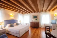 Tenuta Castagnera Hotels in Revine Lago