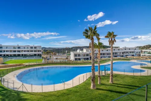 Villa Esmeralda 20 by BookaParadise