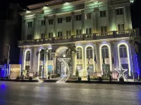 Al fouad palace and grand pyramids view