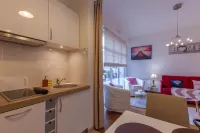 Warm Studio 100m from Place Morny and Port Hotels in Trouville-sur-Mer