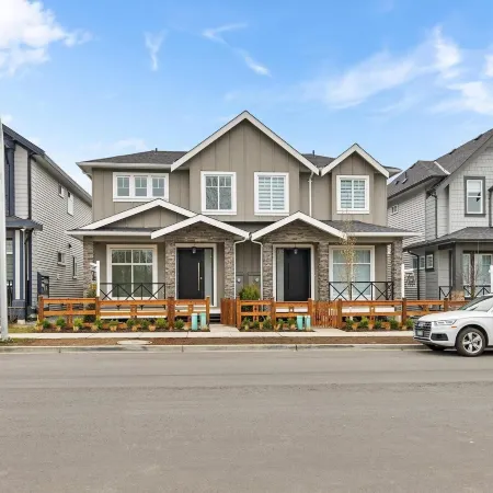 Levida Living - Cozy 2 Bedroom Suite at the Heart of Langley