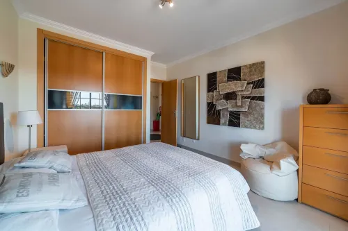 Lily - Fabulous 1-bed apt with roof terrace