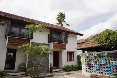 Bedjo Homestay Отели рядом с достопримечательностью «University of Technology Yogyakarta»