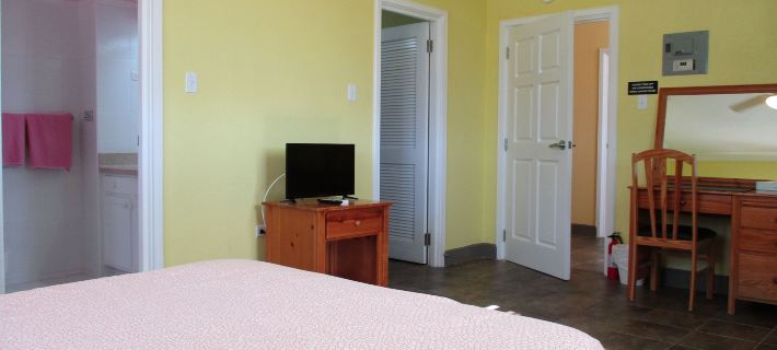 Harlem B & B Hotels in Oistins