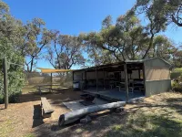 Hay Caravan Park Hotels near ONE TREE