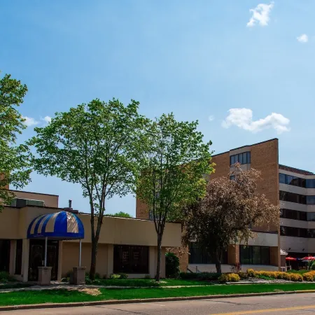 Hotel Mead Resorts & Conventions Center