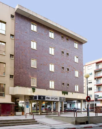 NH Sport Отели рядом с достопримечательностью «Pk2»