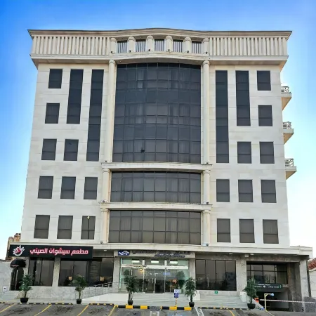 Jiwar Almasi Hotel Отели рядом с достопримечательностью «Торговый центр Jamea»