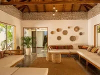 Dream Surf House Avellana โรงแรมในตามารินโด