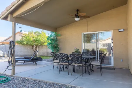 Cozy House w/ Pool, Near State Farm Stadium