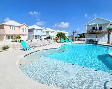 Waterfront! Hot Tub, Arcade, Pool, Walk to Everything in Fulton, Sleeps 8 Hotels in Fulton