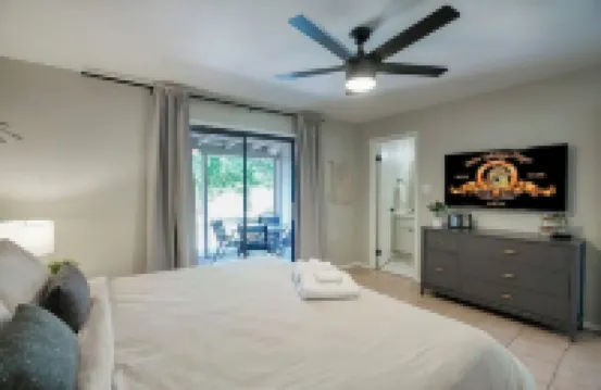 Peoria Retreat w/Grill & Games