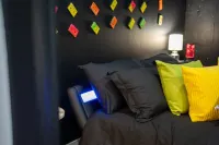 Retro Loft in downtown Des Moines with Terrace, Free Parking, gym, wells fargo Hotels in 