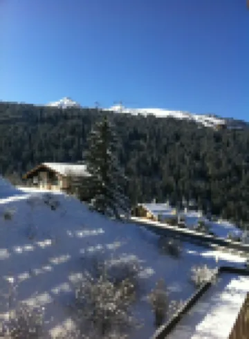 COURCHEVEL 1650, stand. apartment sleeps 8, 100 m gondola, covered parking.